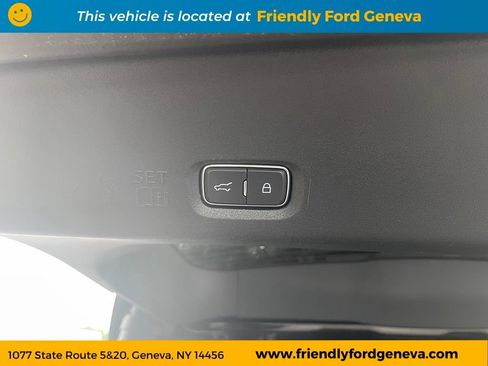 Used 2025 Ford Expedition Max Active AWD/4WD image 12