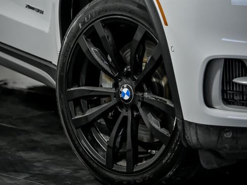 Used 2018 BMW X5 xDrive50i AWD/4WD image 3