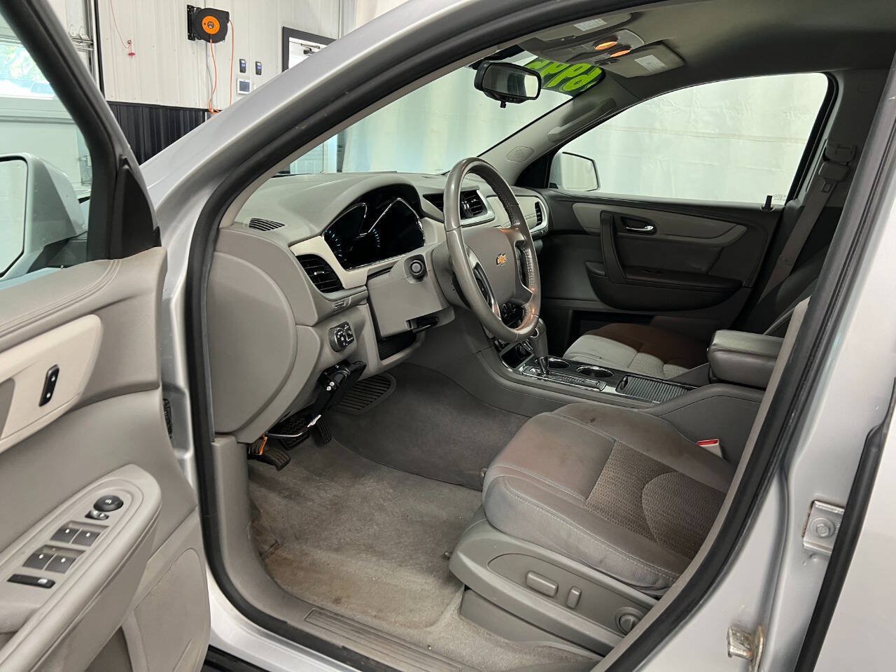 Used 2014 Chevrolet Traverse LT AWD/4WD image 7