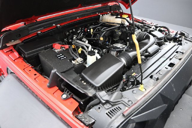 Used 2022 Jeep Gladiator Sport AWD/4WD image 39