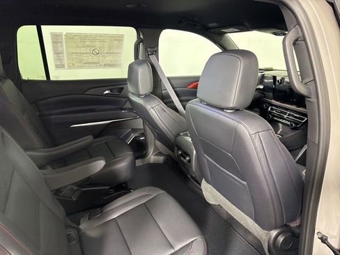 New 2026 Chevrolet Traverse Z71 w/ Enhanced Driving Package AWD/4WD image 19