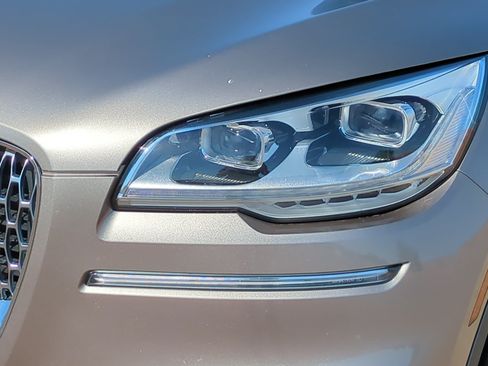 Used 2021 Lincoln Aviator Reserve w/ Equipment Group 202A AWD/4WD image 9