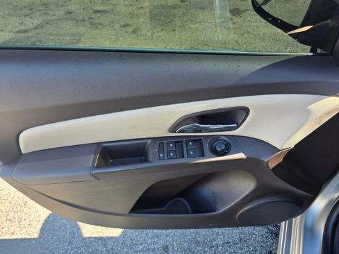 Used 2014 Chevrolet Cruze LTZ w/ RS Package image 11