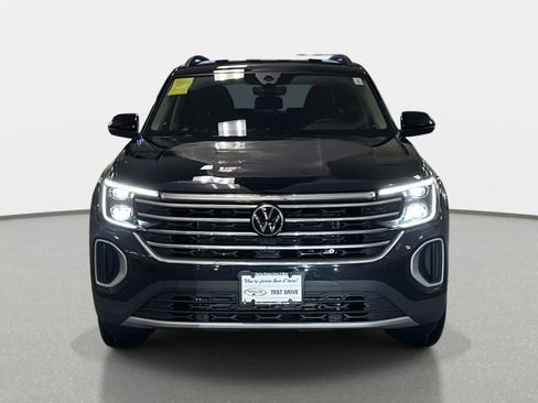 New 2026 Volkswagen Atlas SE image 2