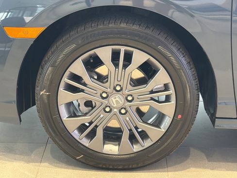 New 2026 Honda Odyssey Touring image 24