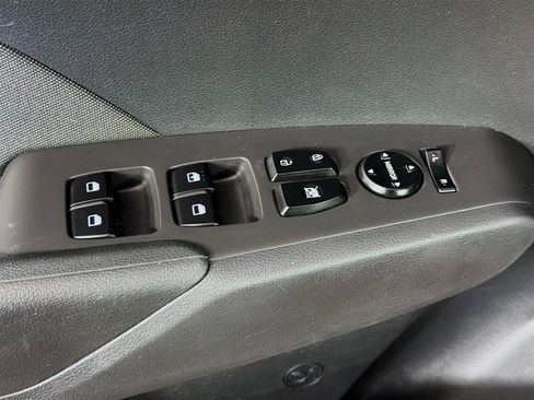 Certified 2022 Hyundai Accent SE image 18