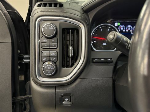 Used 2020 Chevrolet Silverado 2500 LTZ w/ LTZ Premium Package image 34