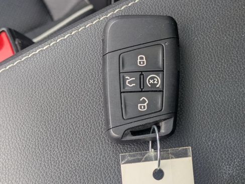 Used 2024 Volkswagen Tiguan SEL R-Line AWD/4WD image 36