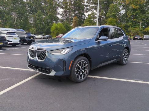 Used 2026 BMW X3 xDrive30i w/ Premium Package AWD/4WD image 5