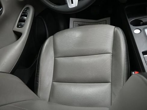 Used 2023 INFINITI QX50 Luxe w/ Accent Package FWD image 14