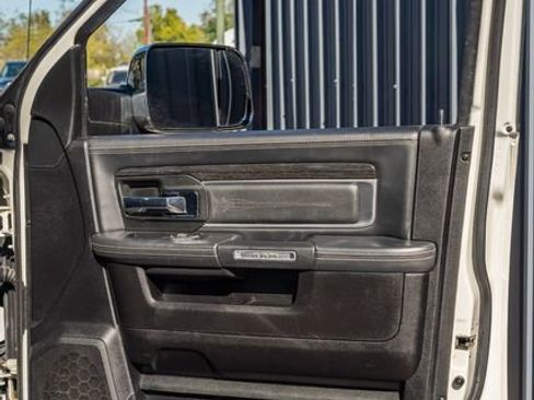 Used 2017 RAM 3500 Laramie Longhorn image 45