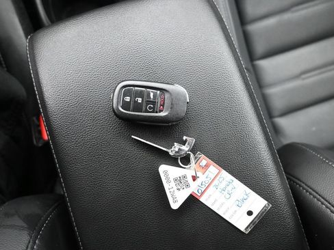 Used 2025 Honda CR-V EX-L image 23