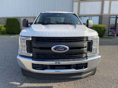 Used 2017 Ford F350 XL w/ XL Value Package AWD/4WD image 9
