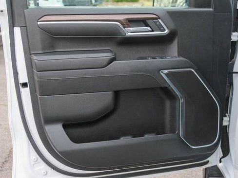 Used 2023 Chevrolet Silverado 1500 RST w/ Z71 Off-Road Package image 12