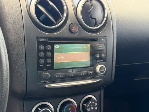 Used 2011 Nissan Rogue SV FWD image 17