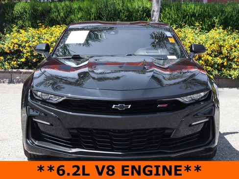 Used 2020 Chevrolet Camaro SS RWD image 3