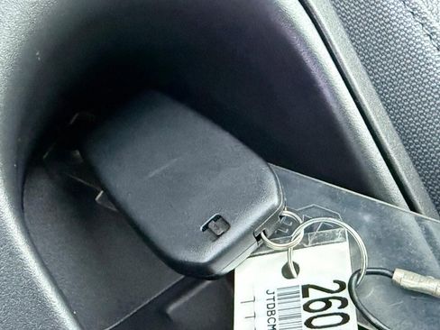 New 2026 Toyota Corolla SE image 30