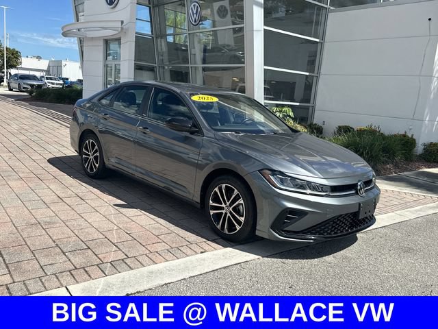 Certified 2025 Volkswagen Jetta Sport FWD image 5