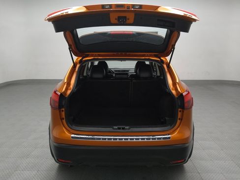 Used 2017 Nissan Rogue Sport SL w/ SL Premium Package image 29