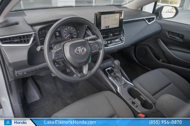 Used 2025 Toyota Corolla LE FWD image 16