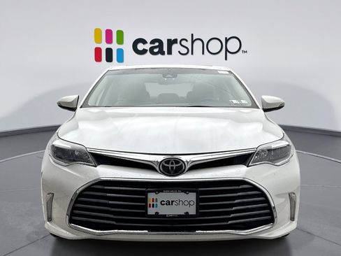 Used 2017 Toyota Avalon Limited w/ Carpet Mat Package image 8