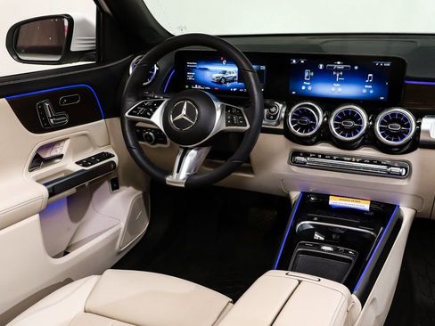 New 2026 Mercedes-Benz GLB 250 GLB 250 image 12