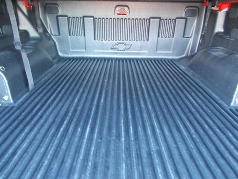 Used 2020 Chevrolet Colorado W/T image 16