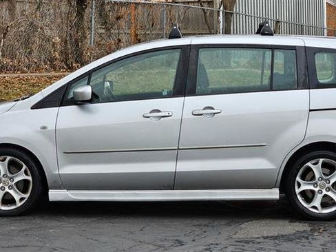 Used 2009 MAZDA MAZDA5 Sport w/ Popular Equipment Pkg image 2