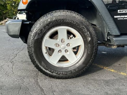 Used 2017 Jeep Wrangler Unlimited Sport w/ Quick Order Package 24S image 24