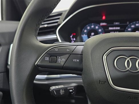 Certified 2025 Audi Q3 2.0T Premium w/ Convenience Package image 20