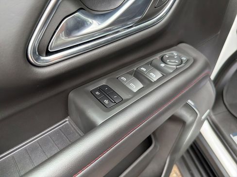 Used 2023 Chevrolet Tahoe RST AWD/4WD image 16