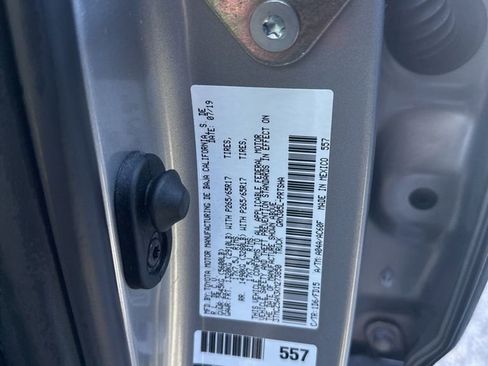 Used 2019 Toyota Tacoma TRD Sport image 8