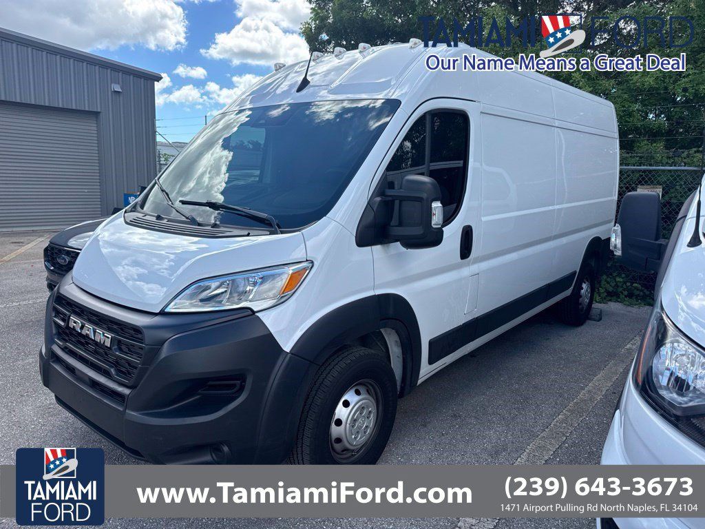 Used 2023 RAM ProMaster 2500 FWD image 1