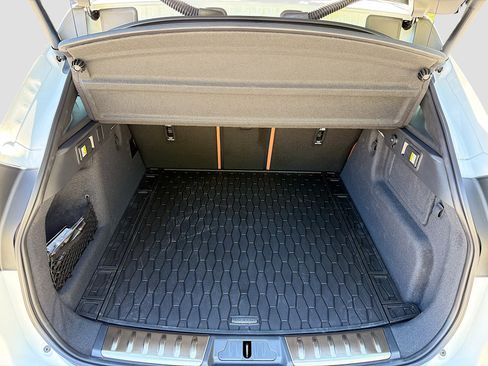 New 2026 Jaguar F-PACE R-Dynamic S image 12