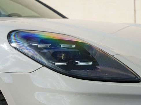 Used 2025 Porsche Panamera image 62