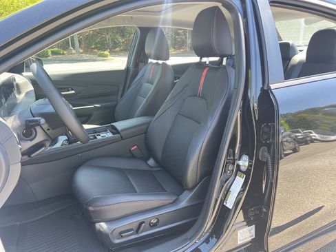 New 2026 Nissan Sentra SR image 14