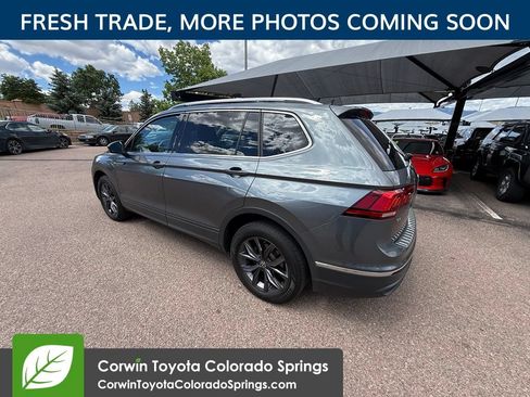 Used 2022 Volkswagen Tiguan SE AWD/4WD image 5