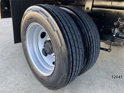 Used 2022 Ford F550 4x4 Crew Cab Super Duty w/ Power Equipment Group image 19