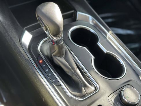 Certified 2021 Chevrolet Traverse LS image 13