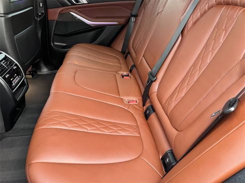 Used 2022 BMW X5 sDrive40i w/ M Sport Package image 26