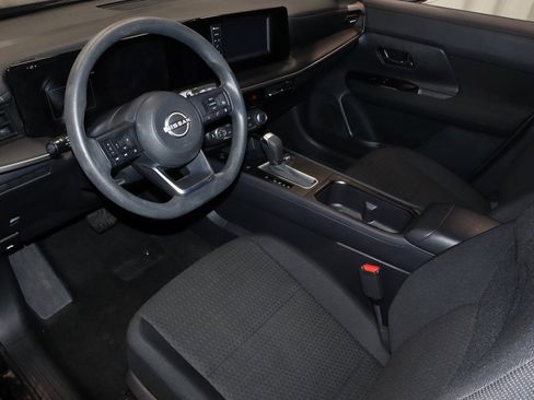 Certified 2025 Nissan Kicks S image 24