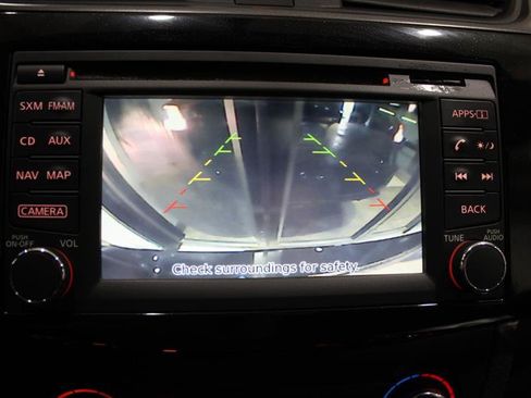 Used 2017 Nissan Sentra NISMO w/ NISMO Premium Package FWD image 19