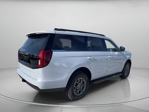 New 2026 Ford Expedition Active RWD image 4