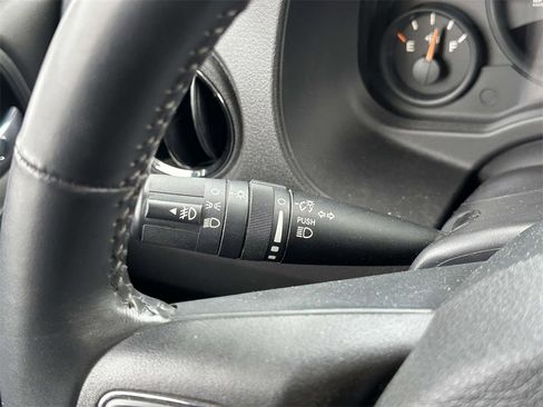 Used 2014 Jeep Patriot Latitude image 23