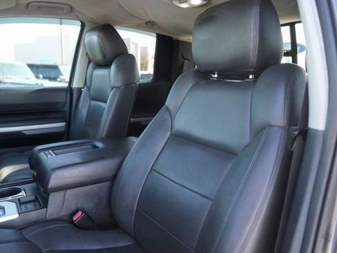 Used 2017 Toyota Tundra SR5 w/ SR5 Upgrade Package image 10