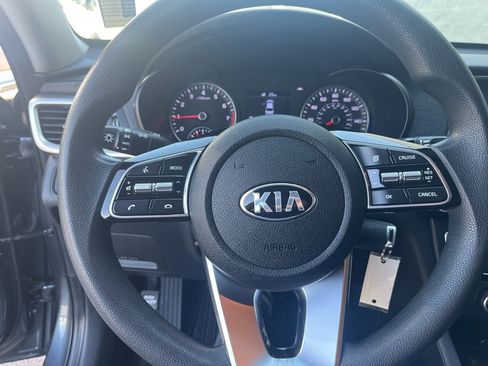Used 2020 Kia Optima LX image 15