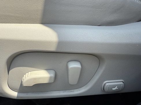 Used 2016 Subaru Forester 2.5i Limited image 19