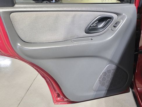 Used 2007 Ford Escape 2WD Hybrid image 13