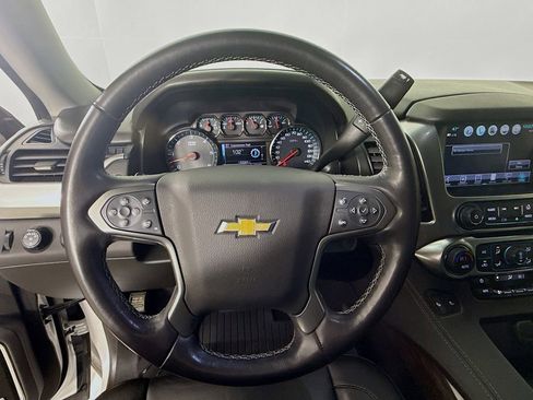 Used 2019 Chevrolet Tahoe LT w/ LT Signature Package image 11