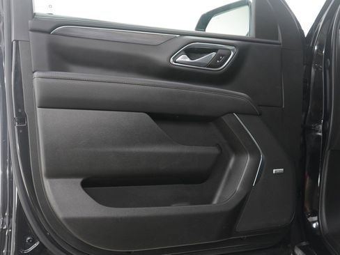 Used 2023 GMC Yukon XL SLT image 22